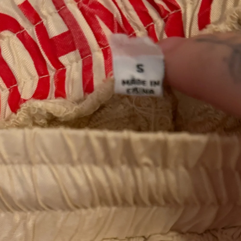 Johnny Was Vegan Silk Lace Print Textured Cream Cargo Cropped Joggers Size Small - Picture 6 of 9